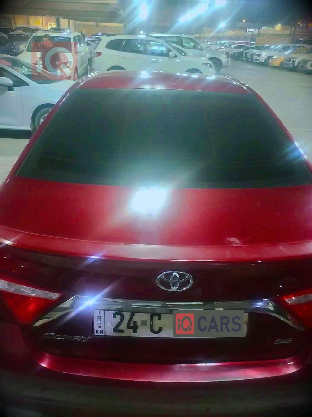 تۆیۆتا کامری